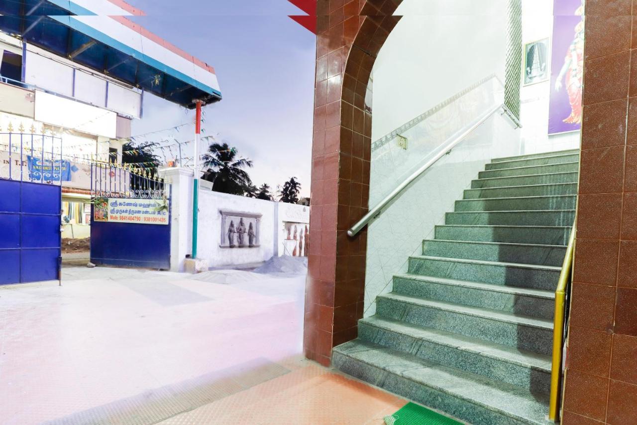 Oyo 65719 Sree Ganesh Mahal Hotell Siruseri Exteriör bild